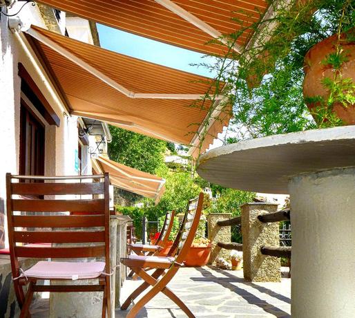 Imagen de los exteriores del Hotel Los Bérchules. Foto 10