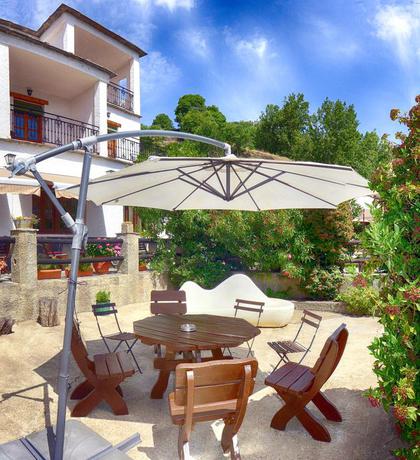 Imagen del bar/restaurante del Hotel Los Bérchules. Foto 2