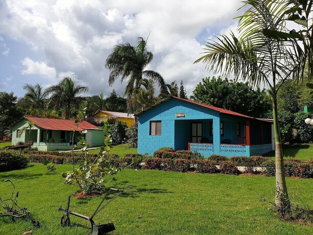 Imagen general del Hotel Los Bohios Campo A&ntilde;il. Foto 15