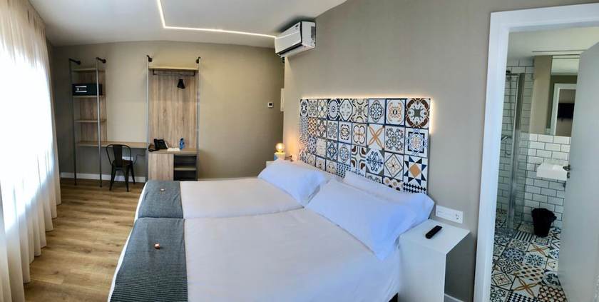 Imagen de la habitación del Hotel Los Campones. Foto 4