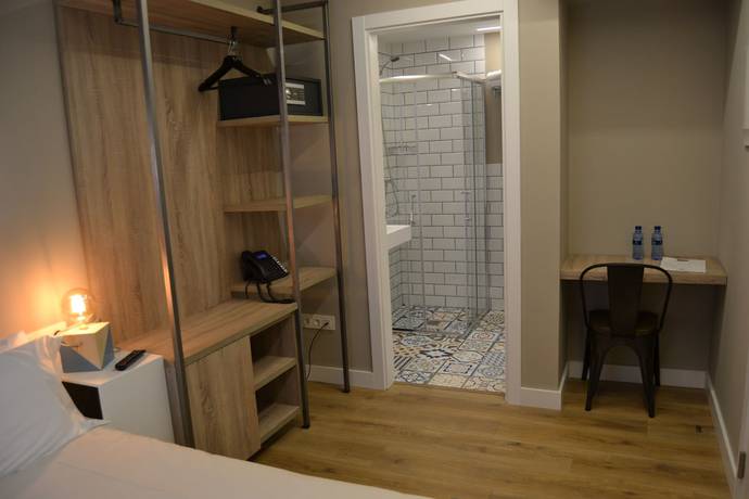 Imagen de la habitación del Hotel Los Campones. Foto 11