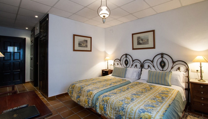 Imagen de la habitación del Hotel Los Caspios. Foto 7