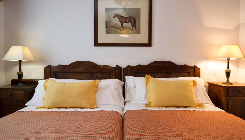 Imagen de la habitación del Hotel Los Caspios. Foto 8