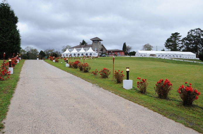 Imagen de los exteriores del Hotel Los Caspios. Foto 14