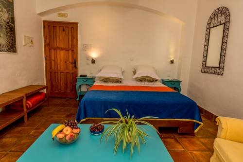 Imagen de la habitación del Hotel Los Casta&ntilde;os, Cartajima. Foto 4