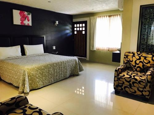 Imagen de la habitación del Hotel Los Cedros De Uayam&oacute;n. Foto 7