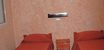 Imagen de la habitación del Hotel Los Cedros. Foto 6