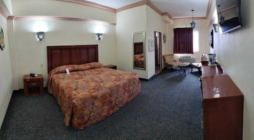 Imagen de la habitación del Hotel Los Cedros Inn, Delicias. Foto 7