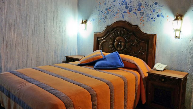 Imagen de la habitación del Hotel Los Cedros, Uruapan. Foto 10