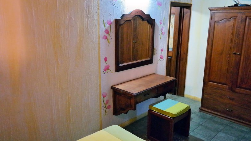 Imagen de la habitación del Hotel Los Cedros, Uruapan. Foto 11