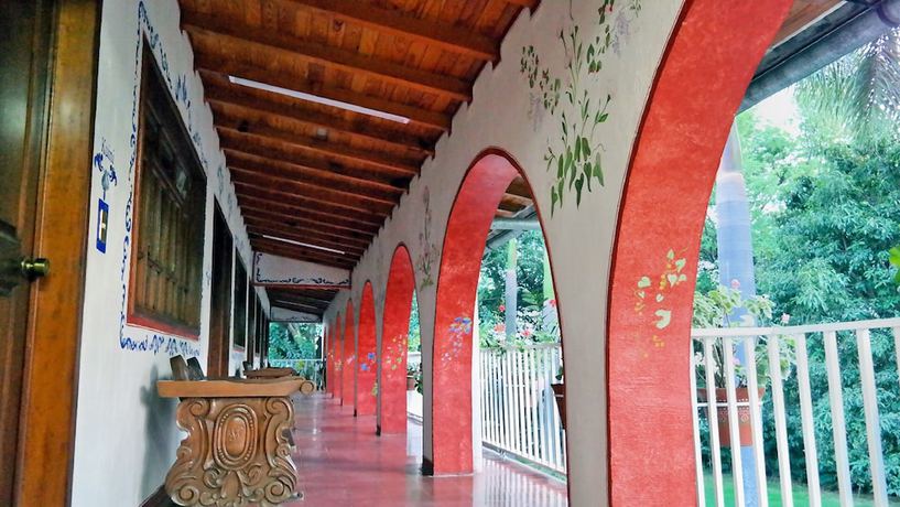 Imagen de la habitación del Hotel Los Cedros, Uruapan. Foto 12