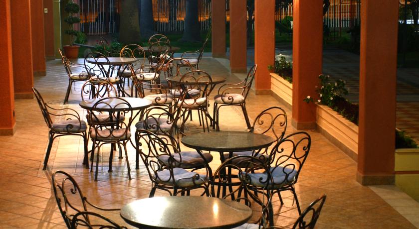 Imagen de los interiores del Hotel Los Ceibos. Foto 9