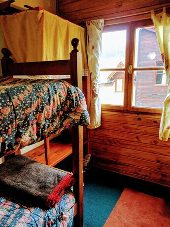 Imagen de la habitación del Hotel Los Cerezos, SAN MART&Iacute;N DE LOS ANDES. Foto 25