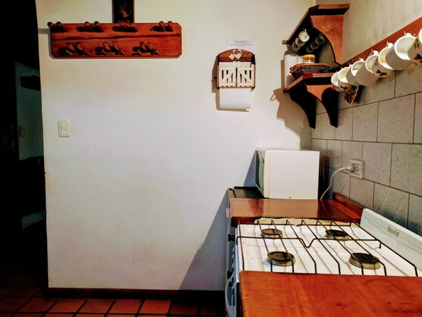 Imagen de la habitación del Hotel Los Cerezos, SAN MART&Iacute;N DE LOS ANDES. Foto 31