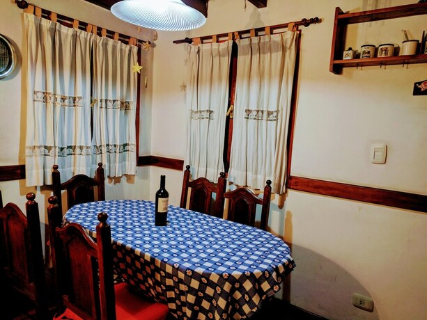 Imagen de la habitación del Hotel Los Cerezos, SAN MART&Iacute;N DE LOS ANDES. Foto 34