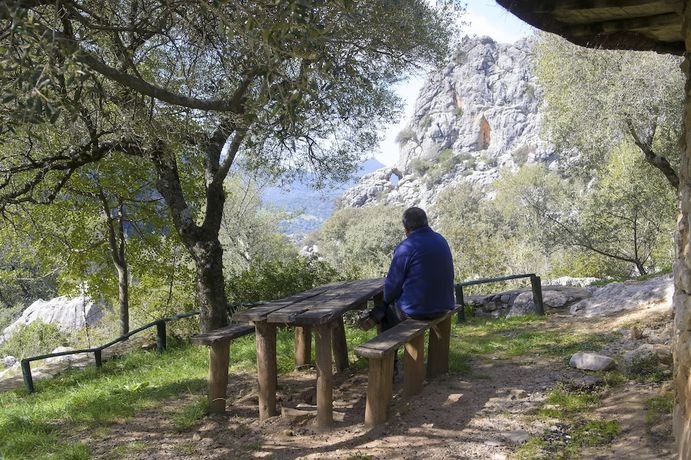 Imagen de los exteriores del Hotel Los Chozos. Foto 10