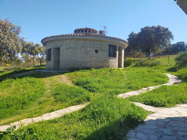 Imagen general del Hotel Los Chozos del Geoparque. Foto 9