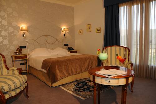 Imagen de la habitación del Hotel Los Cinco Enebros. Foto 3