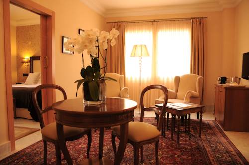 Imagen de la habitación del Hotel Los Cinco Enebros. Foto 11