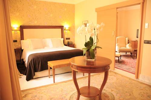 Imagen de la habitación del Hotel Los Cinco Enebros. Foto 13