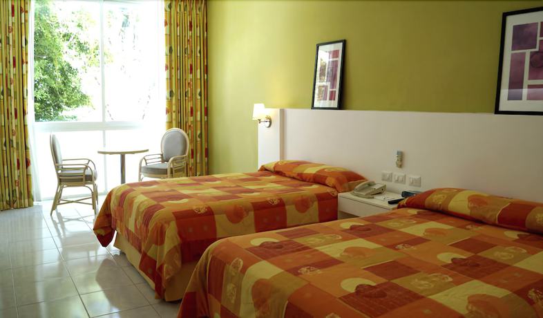 Imagen de la habitación del Hotel Los Cocos Chetumal. Foto 2