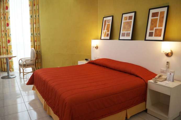 Imagen de la habitación del Hotel Los Cocos Chetumal. Foto 9