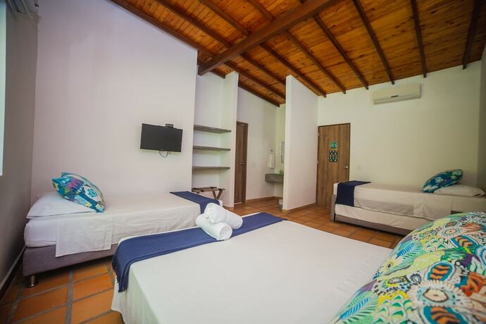 Imagen de la habitación del Hotel Los Colores Ecoparque. Foto 13