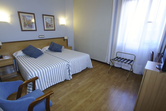 Imagen de la habitación del Hotel Los Condes. Foto 10