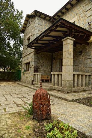 Imagen de los exteriores del Hotel Los Corrales de Soto. Foto 16