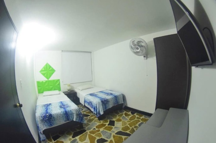 Imagen de la habitación del Hotel Los Cristales, Pereira. Foto 12