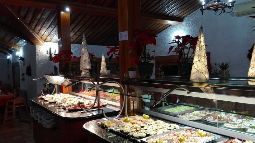 Imagen del bar/restaurante del Hotel Los Enebros. Foto 4