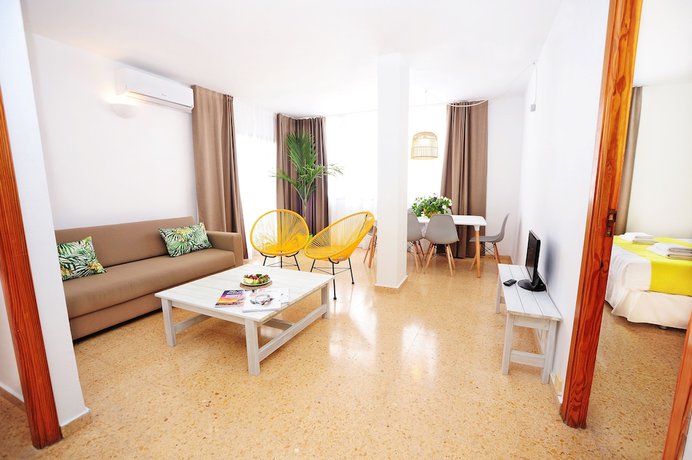 Imagen de la habitación del Hotel Los Escondidos Ibiza. Foto 4