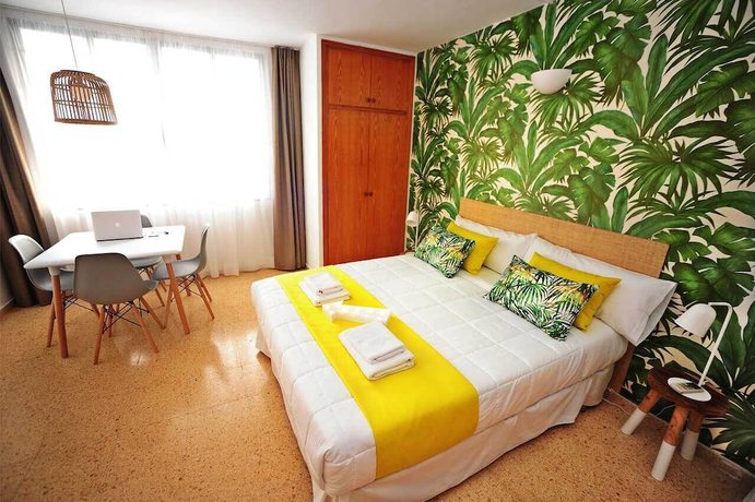 Imagen de la habitación del Hotel Los Escondidos Ibiza. Foto 17
