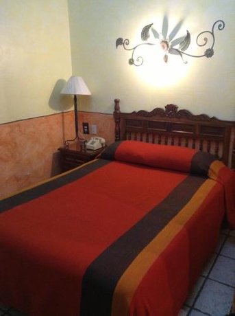 Imagen de la habitación del Hotel Los Escudos, P&aacute;tzcuaro. Foto 6