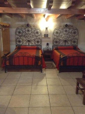 Imagen de la habitación del Hotel Los Escudos, P&aacute;tzcuaro. Foto 7