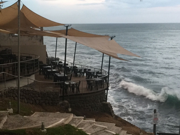 Imagen del bar/restaurante del Hotel Los Farallones. Foto 6