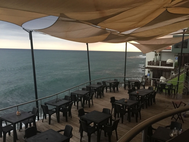 Imagen del bar/restaurante del Hotel Los Farallones. Foto 7