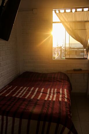 Imagen de la habitación del Hotel Los Faroles. Foto 16