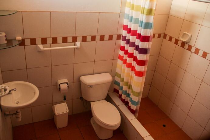 Imagen de la habitación del Hotel Los Faroles. Foto 18