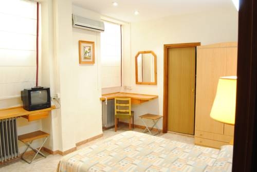 Imagen de la habitación del Hotel Los Felipes. Foto 3