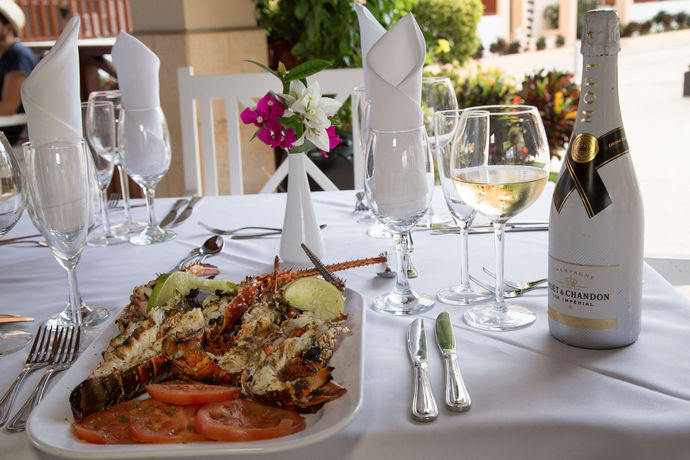 Imagen general del Hotel Los Flamencos. Foto 2