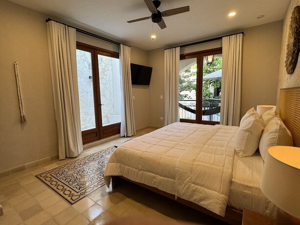 Imagen de la habitación del Hotel Los Frailes Concept. Foto 18