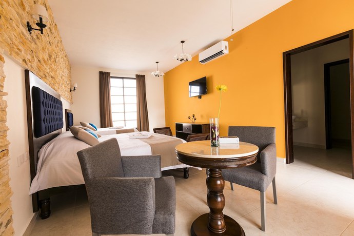 Imagen de la habitación del Hotel Los Frailes, Valladolid, Yucat&aacute;n. Foto 6