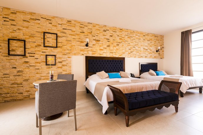 Imagen de la habitación del Hotel Los Frailes, Valladolid, Yucat&aacute;n. Foto 9