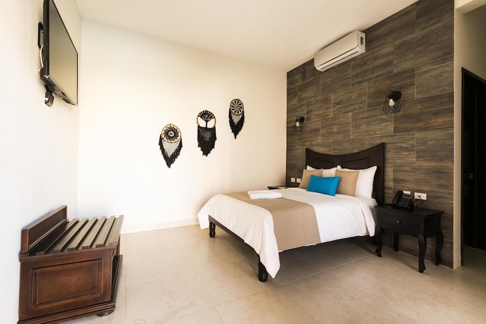 Imagen de la habitación del Hotel Los Frailes, Valladolid, Yucat&aacute;n. Foto 15
