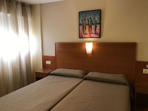 Imagen de la habitación del Hotel Los Galanes. Foto 6