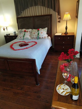 Imagen de la habitación del Hotel Los Gatos Garden Inn. Foto 6