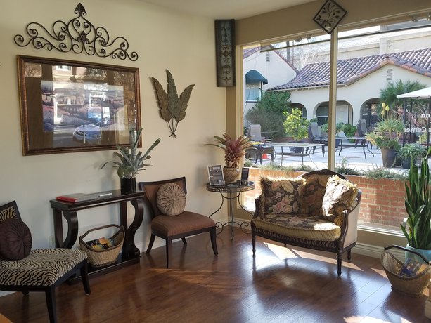 Imagen de los interiores del Hotel Los Gatos Garden Inn. Foto 20