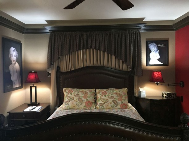 Imagen de la habitación del Hotel Los Gatos Garden Inn. Foto 17