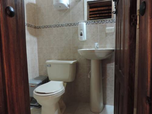 Imagen de la habitación del Hotel Los Geranios, Duitama. Foto 3